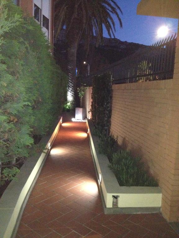 B&Beach Cagliari Guest House Eksteriør bilde