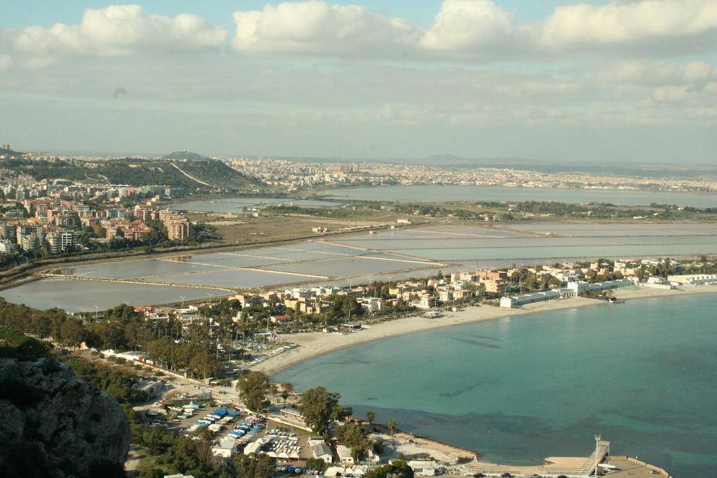 B&Beach Cagliari Guest House Eksteriør bilde