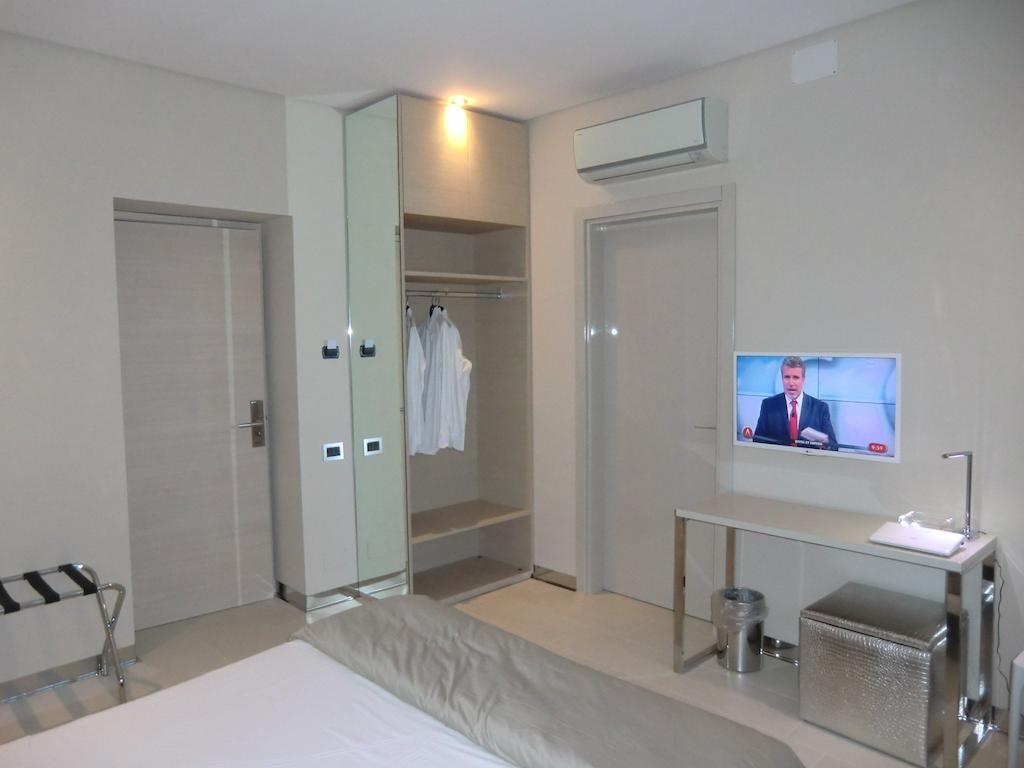 B&Beach Cagliari Guest House Rom bilde