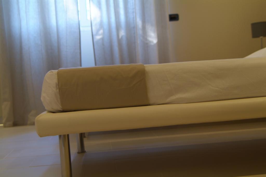 B&Beach Cagliari Guest House Rom bilde